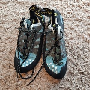 la Sportiva tarantulace size EUr 38 USA 6 UK 5 light wear